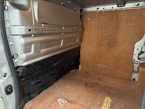 Renault Trafic Black Edition 2.0 Dci Energy 28 Swb Standard 145 B Black #21