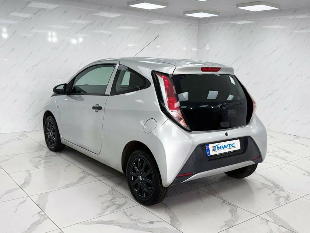 Toyota Aygo 1L X YA15YTO Silver #6