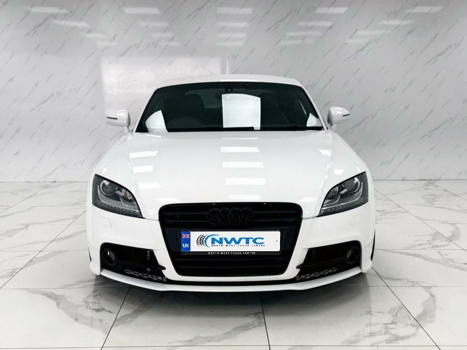 Audi TT 2L Black Edition SP11FJY White #2