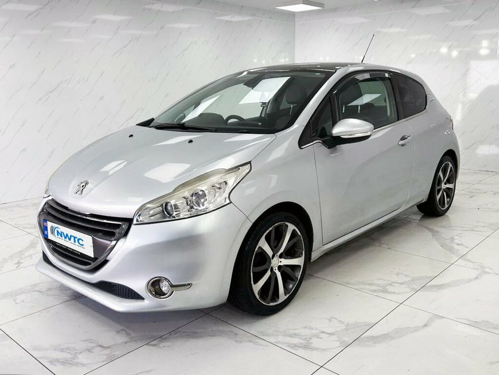 Peugeot 208 1.6L Feline Silver #5