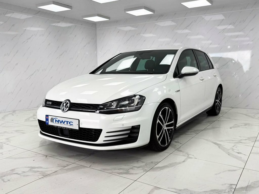 Volkswagen Golf Hatchback ND63NVK White #4