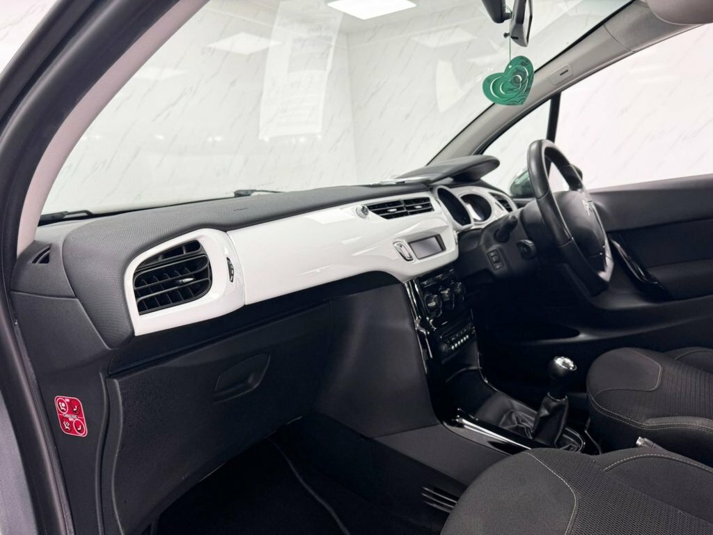 Citroen C3 Vtr White #12