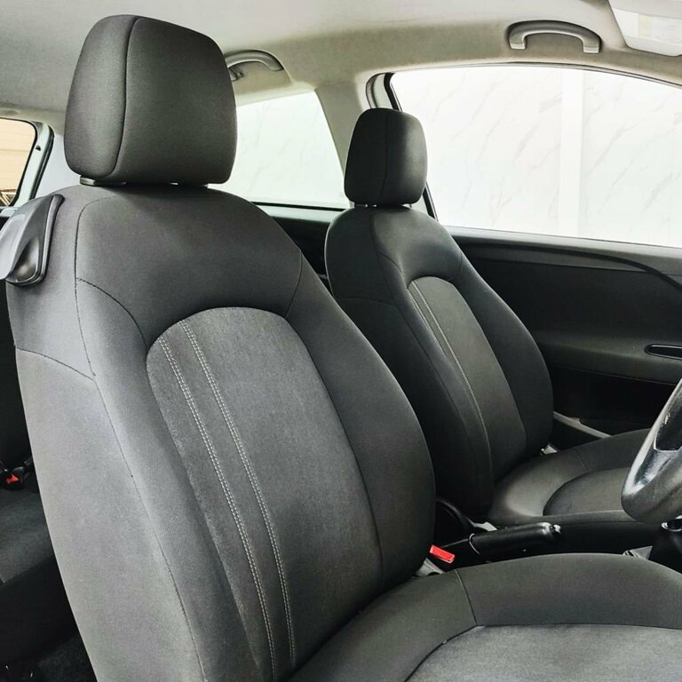 Fiat Punto Pop Plus Hatchback 1.2 Pop Plus White #23