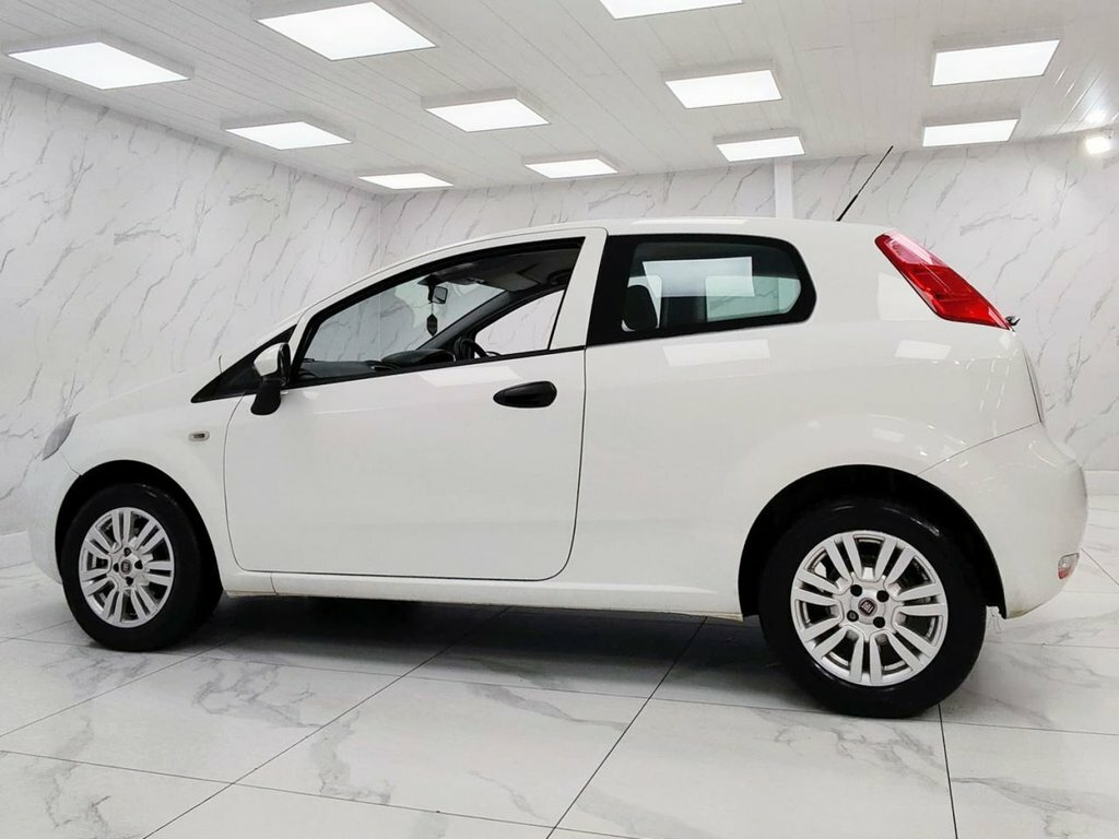 Fiat Punto 1.2L Pop White #6