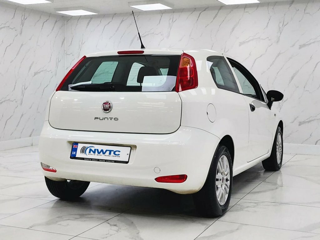 Fiat Punto Pop Plus Hatchback 1.2 Pop Plus White #11