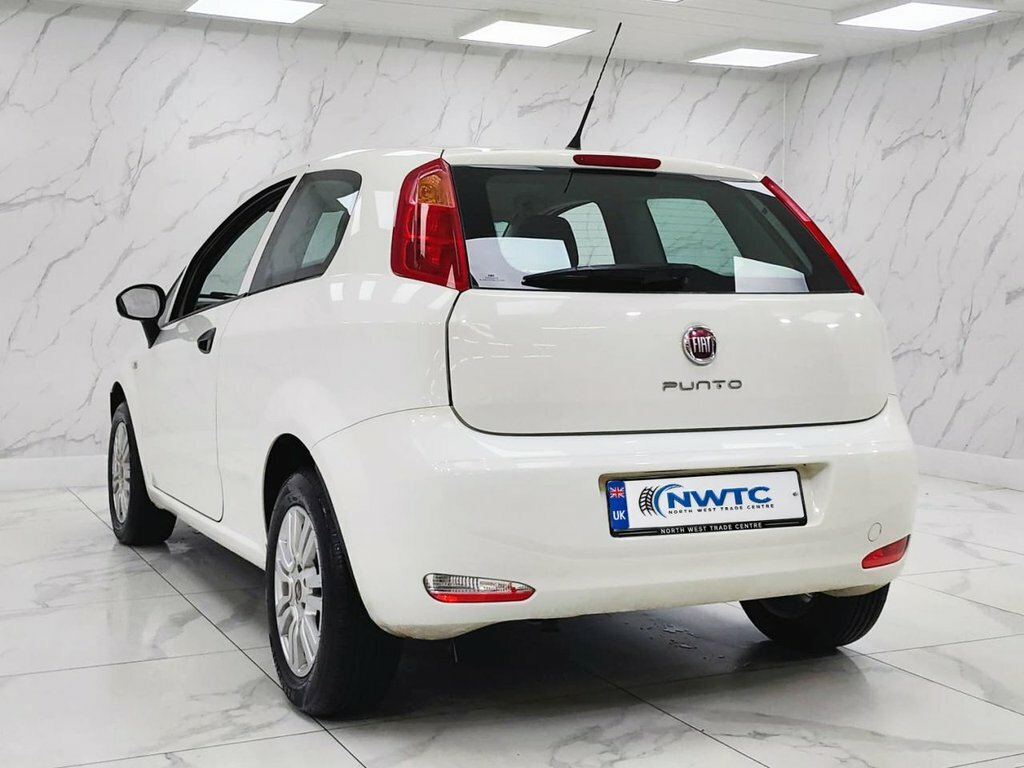 Fiat Punto Pop Plus Hatchback 1.2 Pop Plus White #7