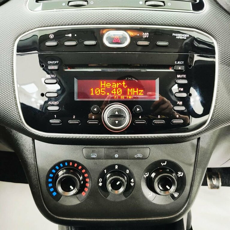 Fiat Punto Pop Plus Hatchback 1.2 Pop Plus White #16
