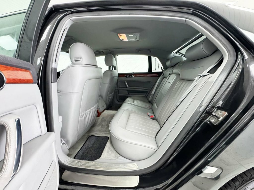 Volkswagen Phaeton 3.0 Tdi V6 4Motion 5 Seats  #18