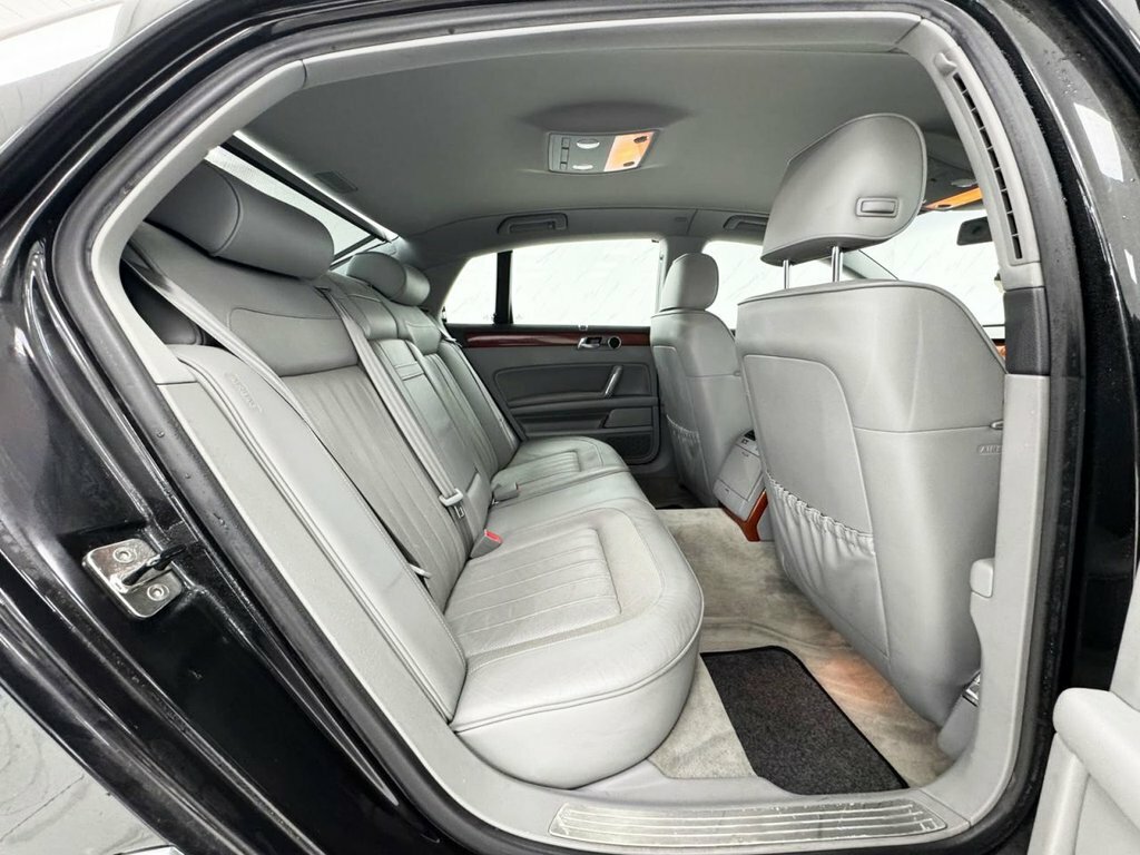 Volkswagen Phaeton 3.0 Tdi V6 4Motion 5 Seats  #19