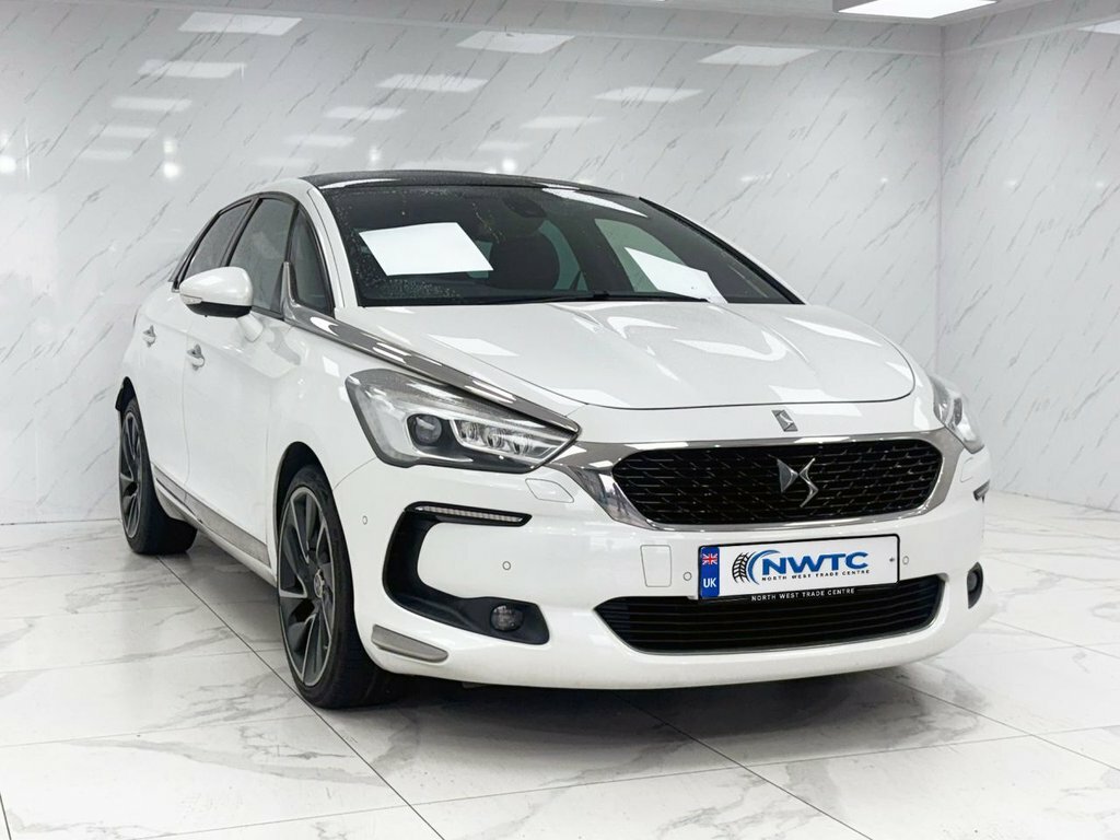 DS DS 5 2L Prestige White #2