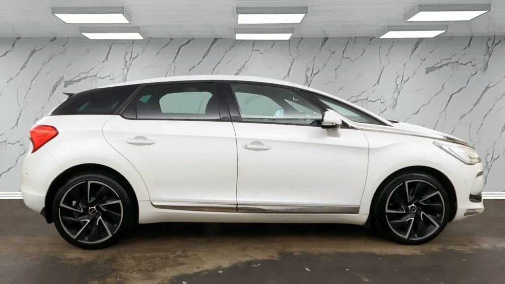 DS DS 5 2L Prestige White #5