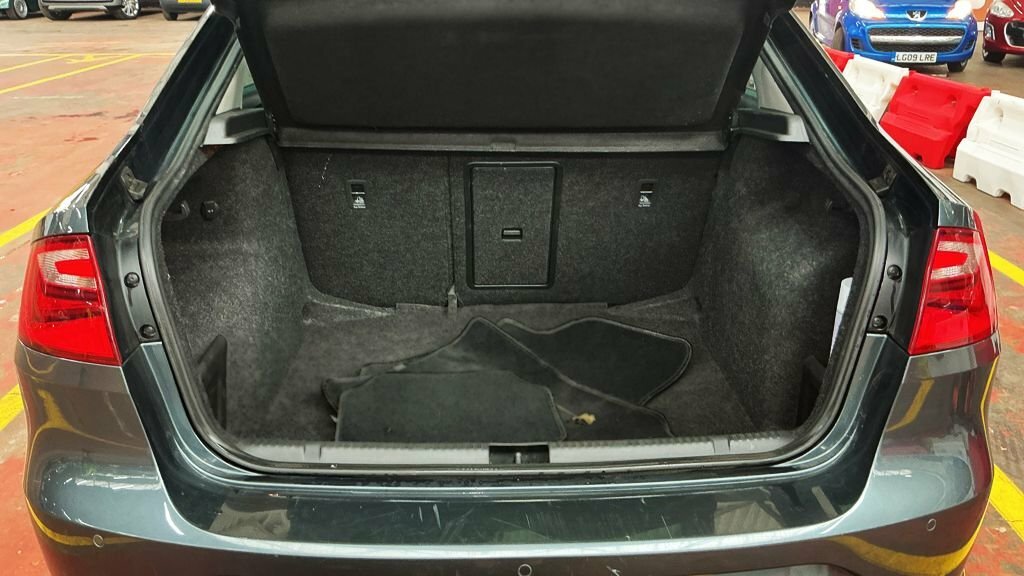 Seat Toledo 1.4 Tdi Se Dsg 89 Bhp Black #11