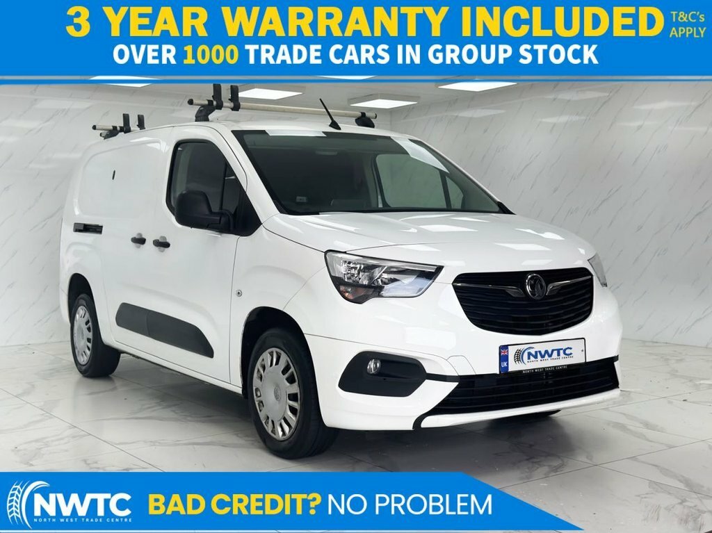 Vauxhall Combo 1.5L Sportive White