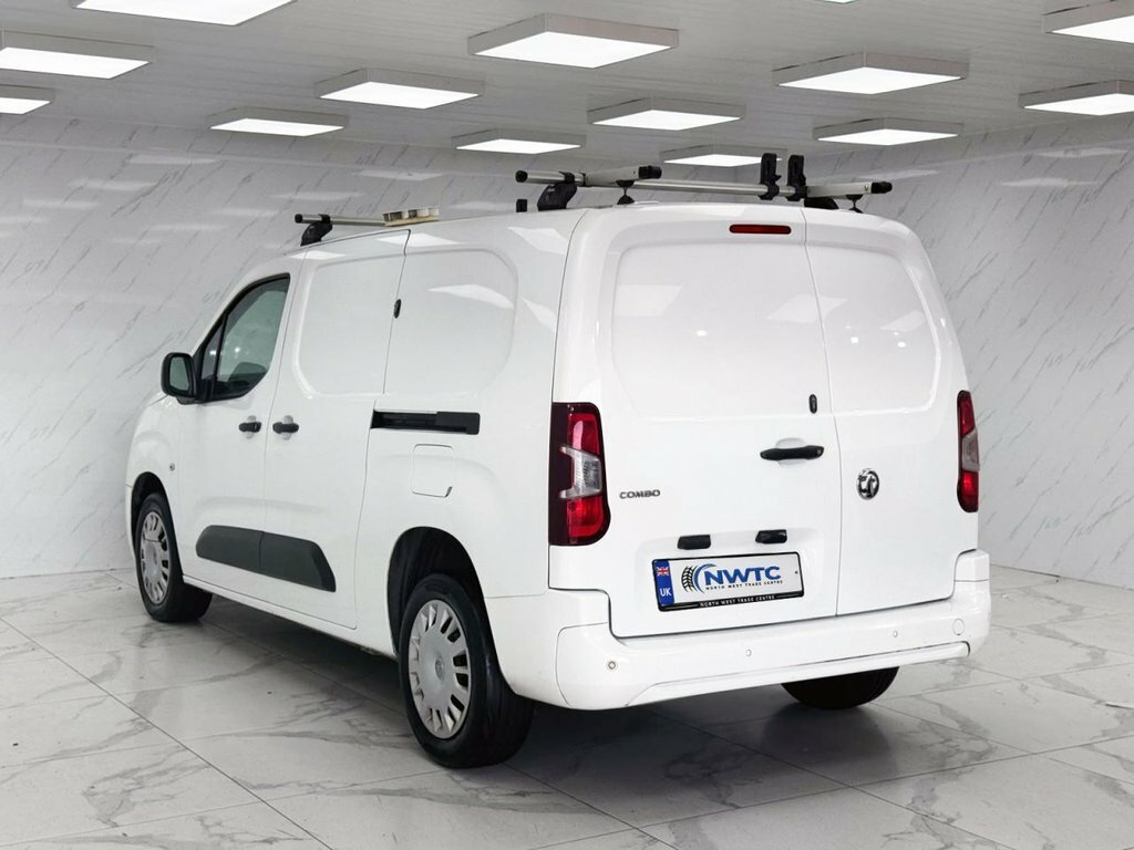 Vauxhall Combo 1.5L Sportive YR22HCP White #6