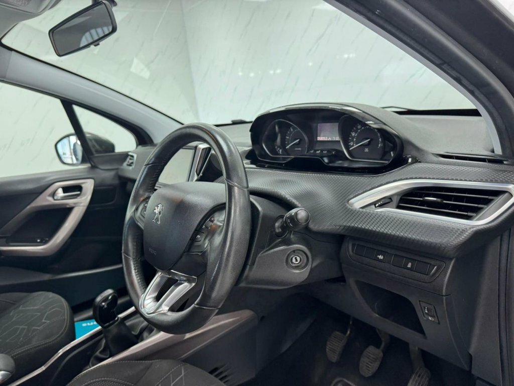 Peugeot 2008 Blue Hdi Active White #15