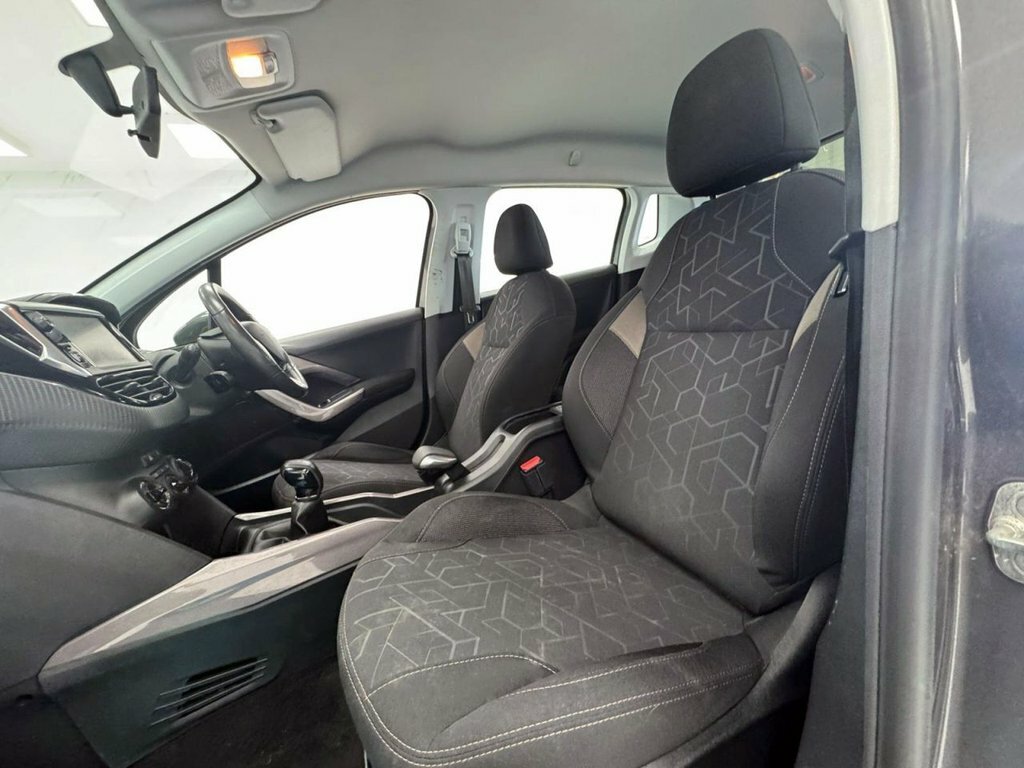 Peugeot 2008 Blue Hdi Active White #11