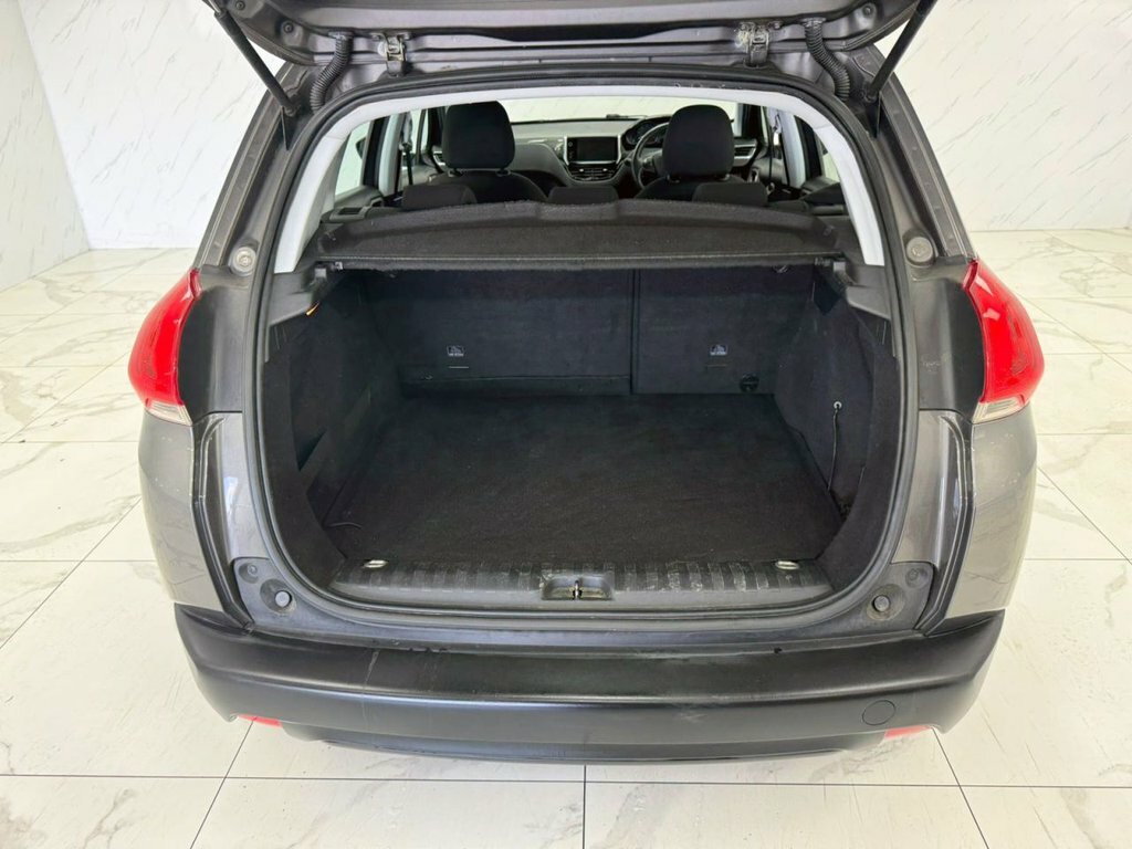 Peugeot 2008 Blue Hdi Active White #21