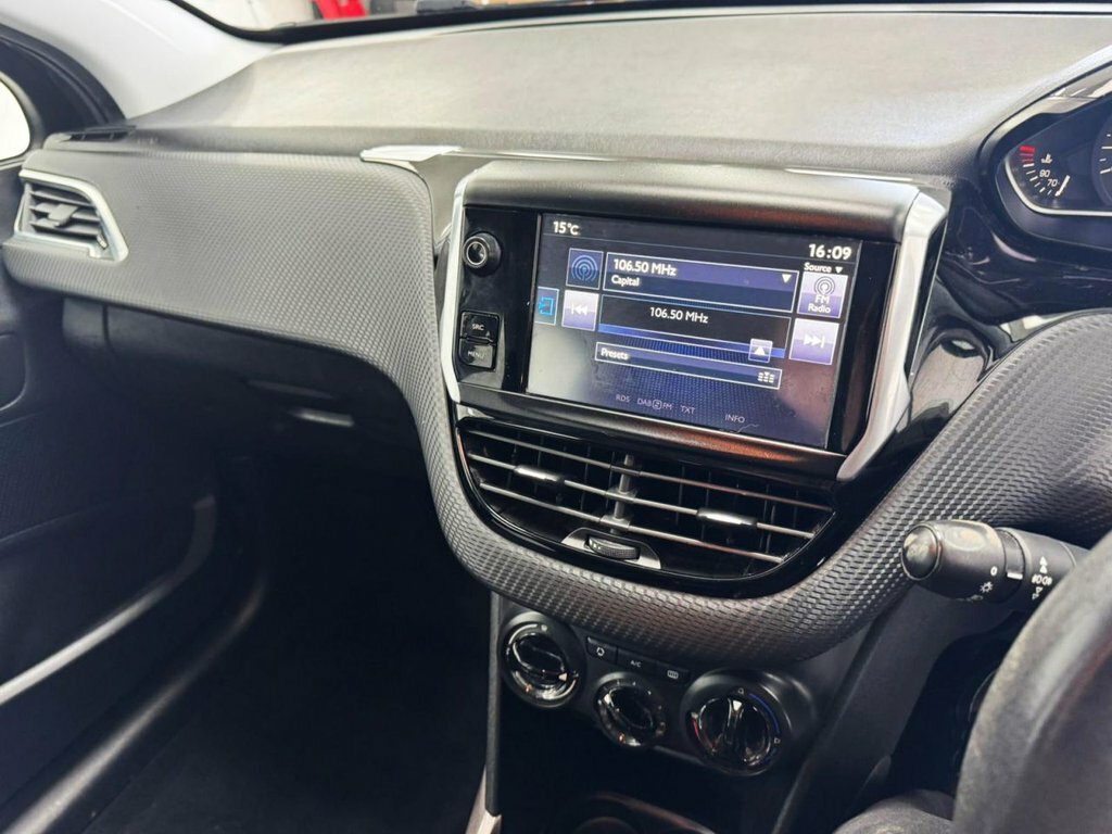 Peugeot 2008 Blue Hdi Active White #13