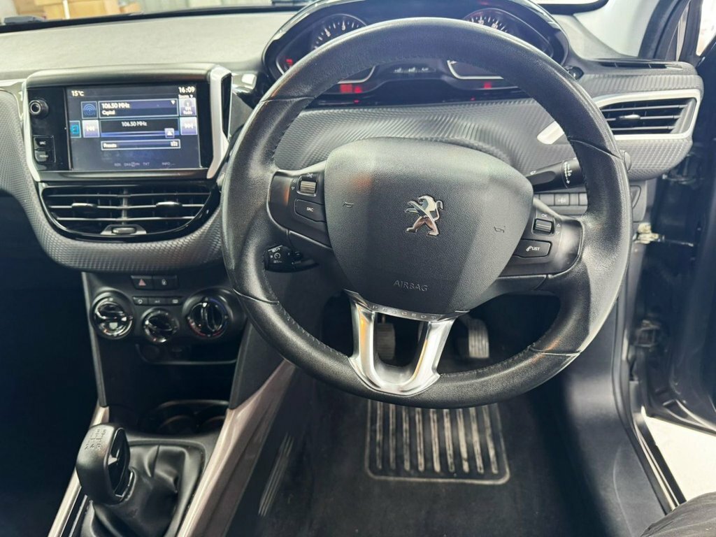Peugeot 2008 Blue Hdi Active White #18