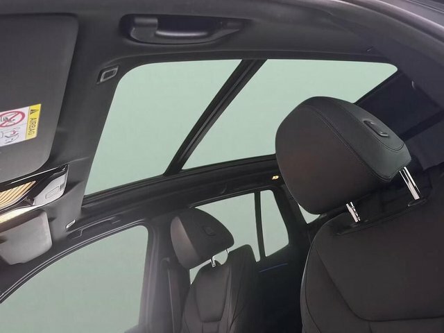BMW iX3 80Kwh M Sport White #24