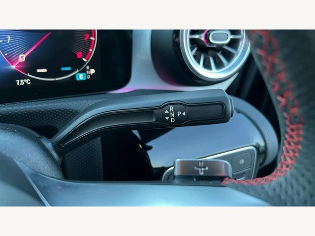 Mercedes-Benz CLA Class 200 Amg Line Premium Tip Blue #12