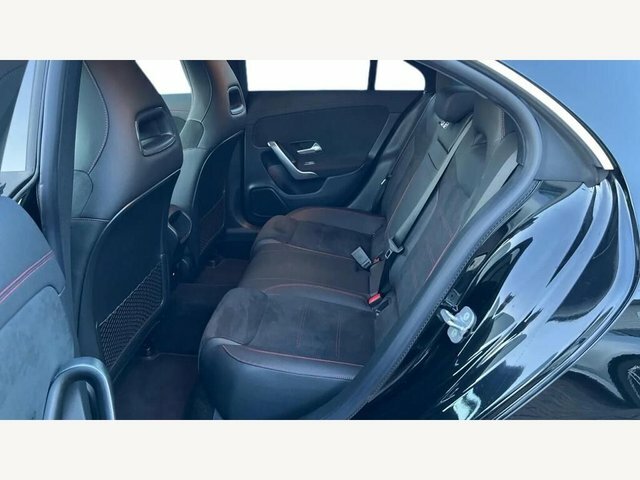 Mercedes-Benz CLA Class 200 Amg Line Premium Tip Blue #4