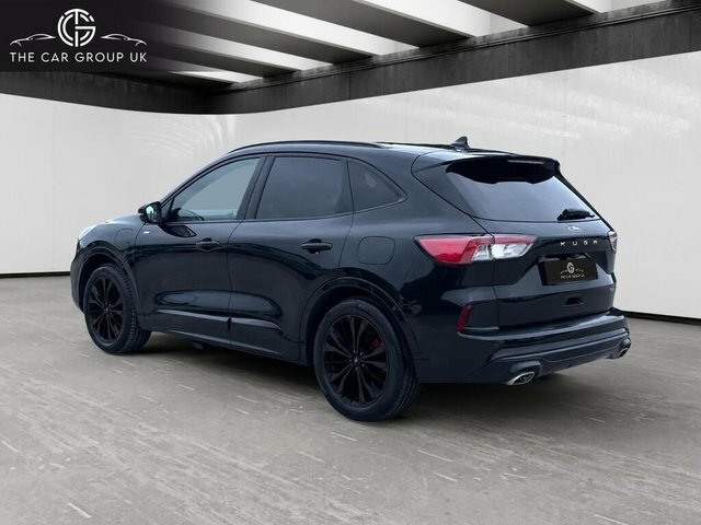Ford Kuga 1.5 Ecoboost 150 Titanium Edition Black #4