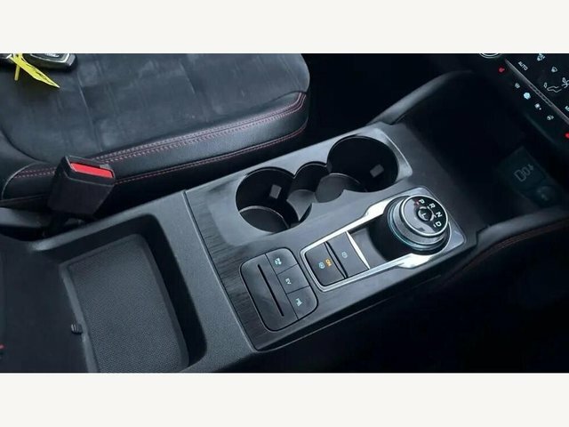 Ford Kuga 1.5 Ecoboost 150 Titanium Edition Black #12