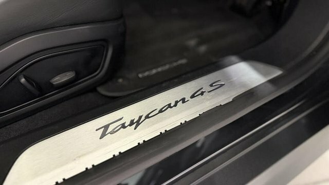 Porsche Taycan Performance Plus 93.4Kwh 4S Saloon Au Black #6