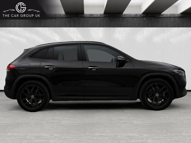 Mercedes-Benz EQA Eqa 250 70.5Kwh Amg Line Premium Suv Electr Black #2