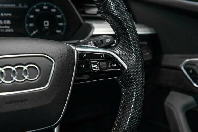 Audi E-tron Sportback Vorsprung 55 Quattro 300,00 Kw Blue #32