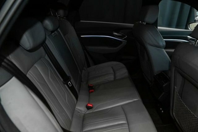 Audi E-tron Sportback Vorsprung 55 Quattro 300,00 Kw Blue #17