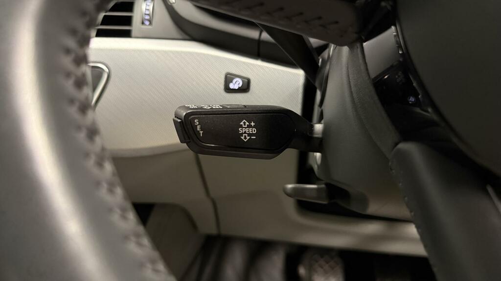 Audi A4 2.0 Tdi Ultra 190 S Line Leatheralc Black #34