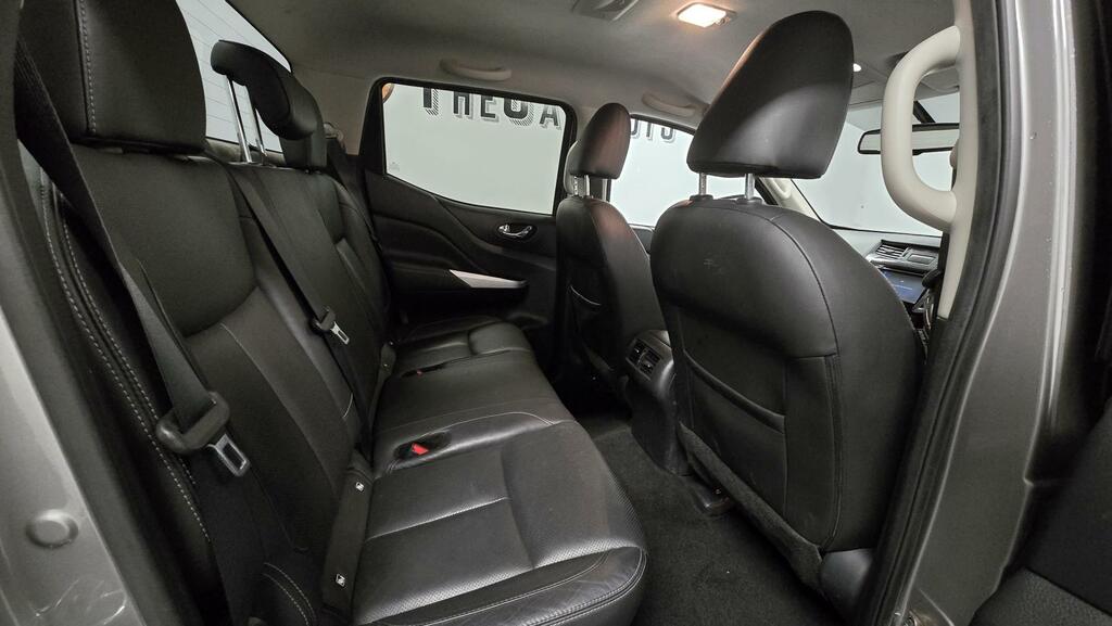 Nissan Navara Dci Tekna Shr Dcb Black #15