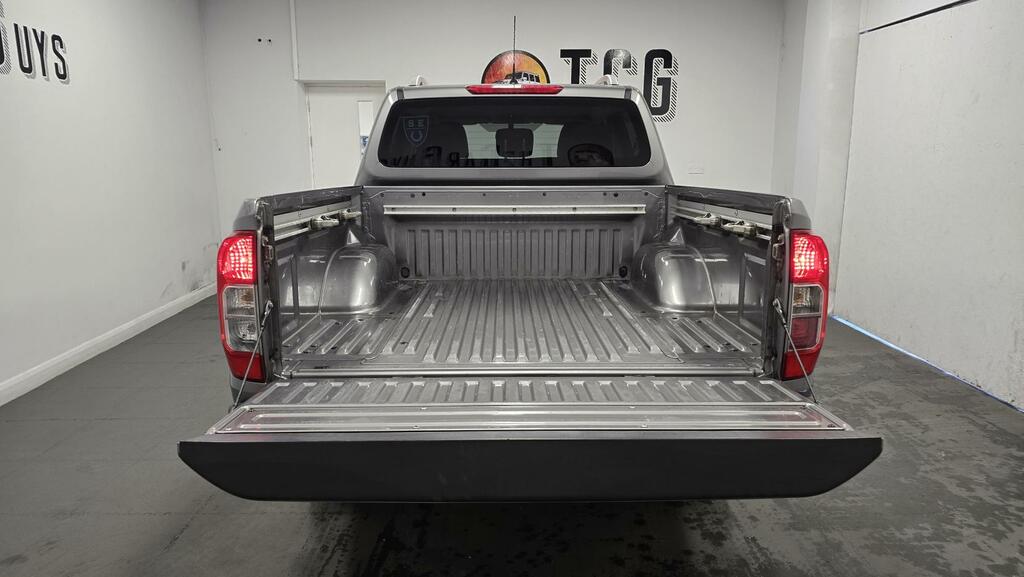 Nissan Navara Dci Tekna Shr Dcb Black #8