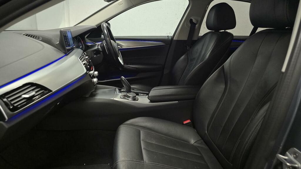 BMW 5 Series Se Blue #2