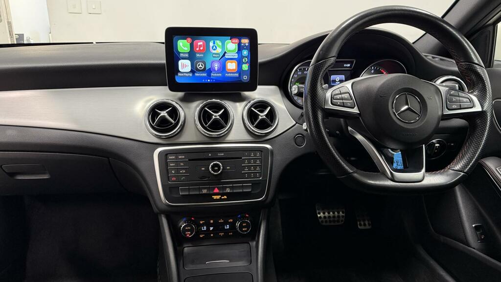 Mercedes-Benz GLA Class Amg Line White #2