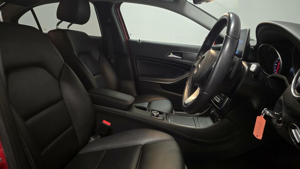 Mercedes-Benz A Class 2.1 A200d Sport Premium Hatchback  Red #2
