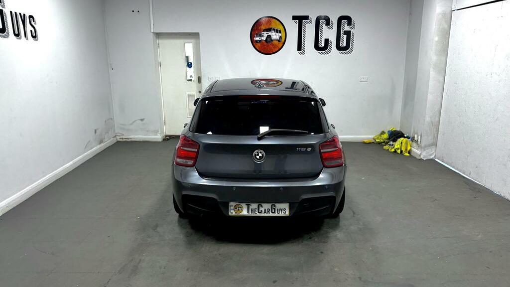 BMW 1 Series 118D Sport Black #38