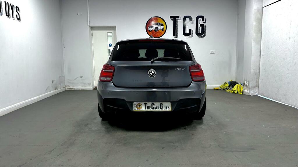 BMW 1 Series 118D Sport Black #37