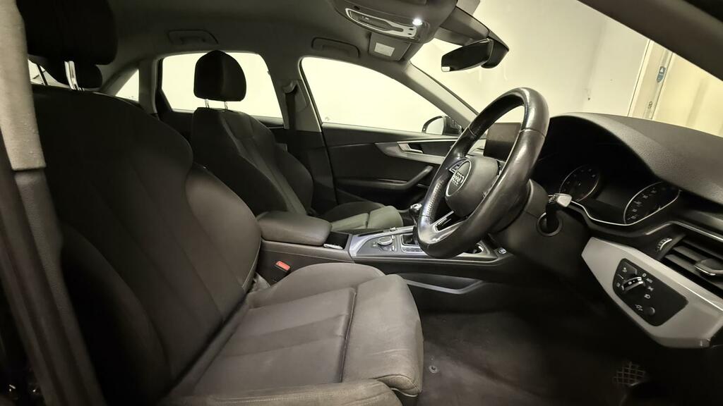 Audi A4 Sport Black #10