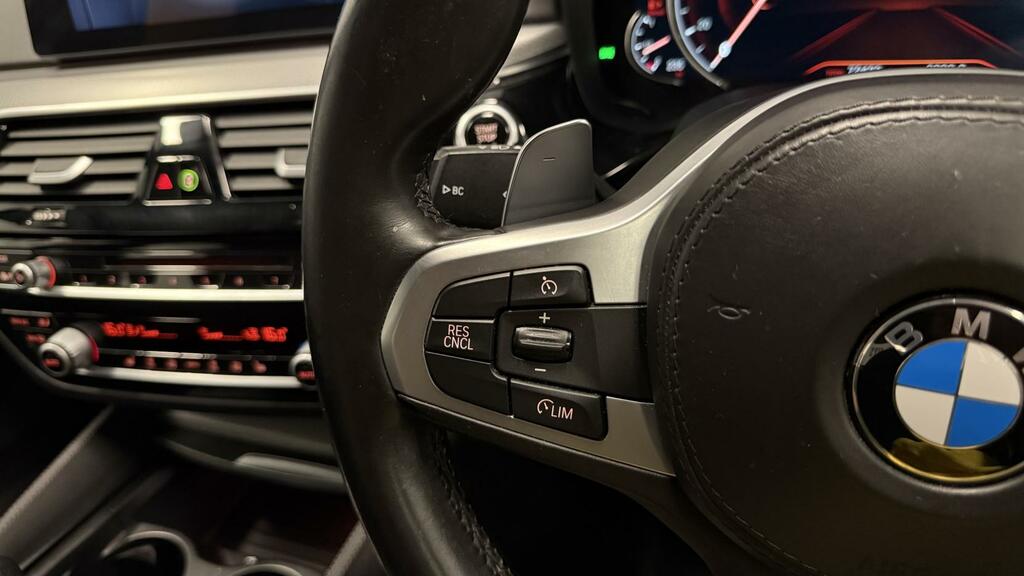 BMW 5 Series 530D Se Touring Blue #32