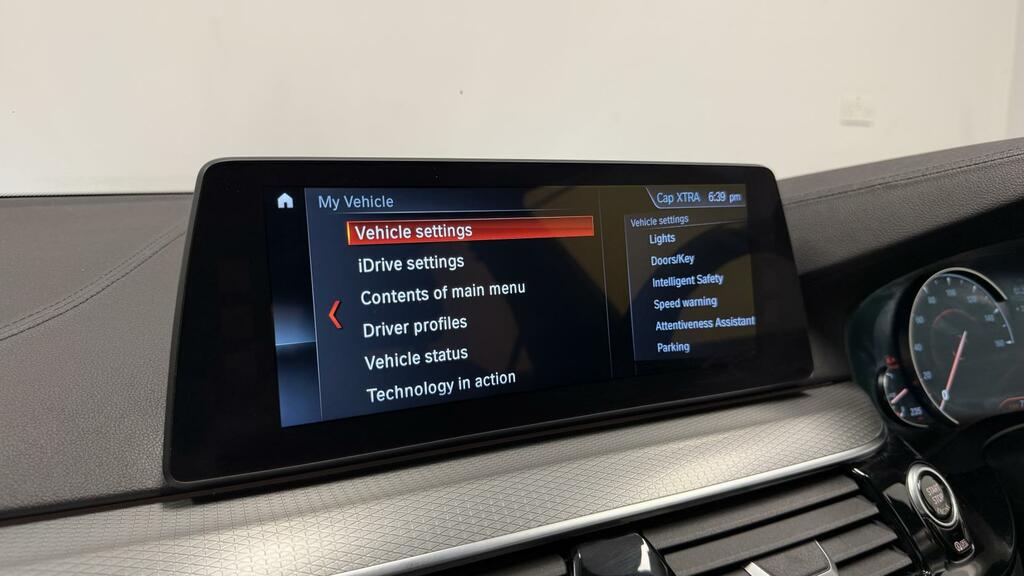 BMW 5 Series 530D Se Touring Blue #25