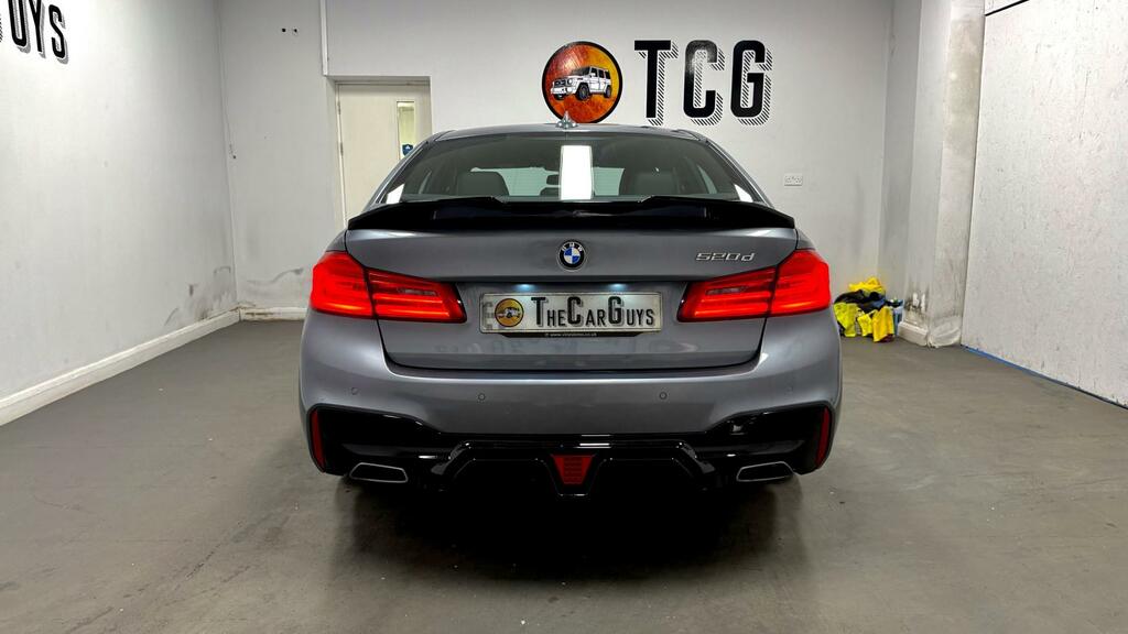 BMW 5 Series 530D Se Touring Blue #36