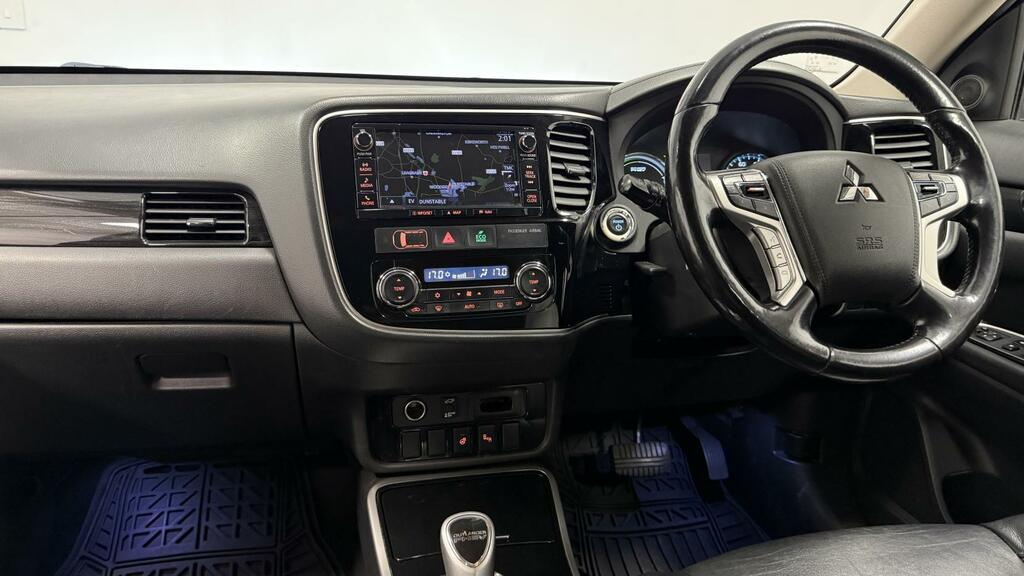 Mitsubishi Outlander 4H Black #5
