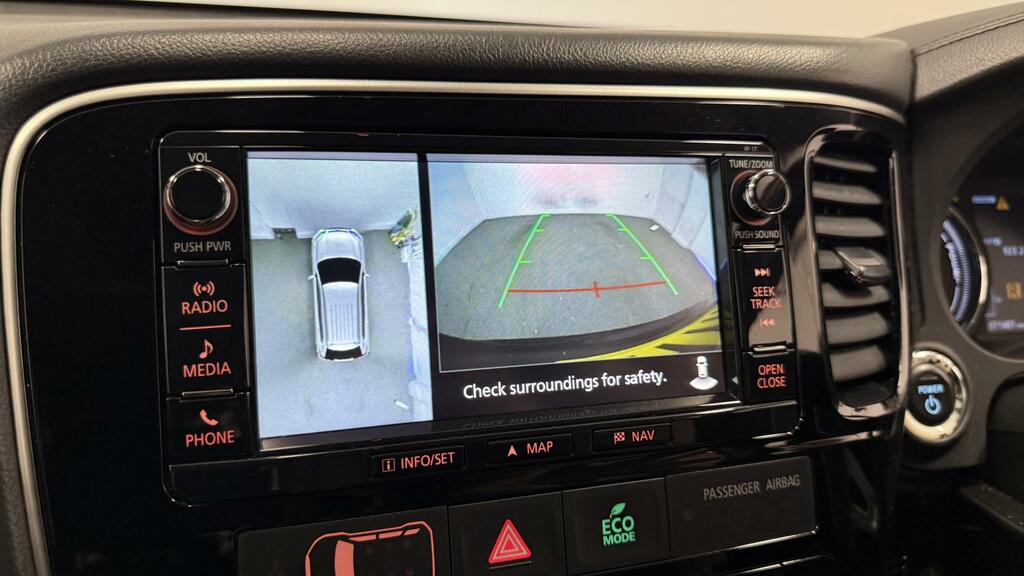Mitsubishi Outlander 4H Black #4