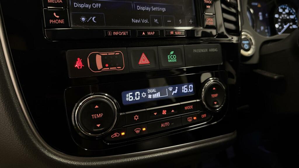 Mitsubishi Outlander Phev 2.0H 12Kwh 5Hs Cvt 4Wd  #28