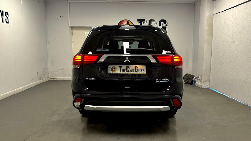 Mitsubishi Outlander Phev 2.0H 12Kwh 5Hs Cvt 4Wd  #37