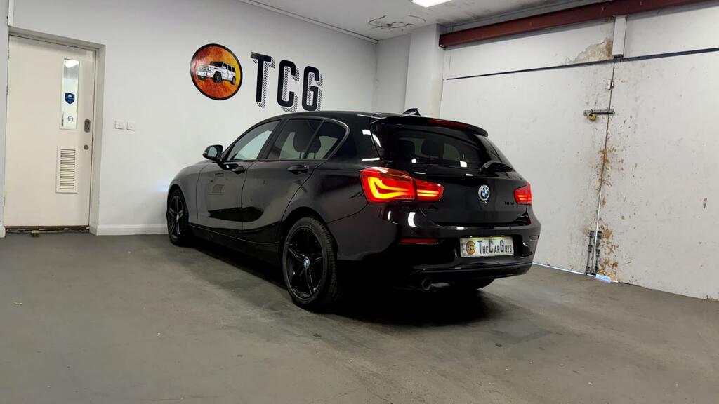BMW 1 Series Sport Black #3