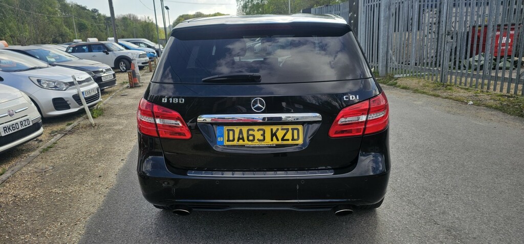 Mercedes-Benz B Class Mpv 1.8 B180 Cdi Blueefficiency Sport 2013 Black #4